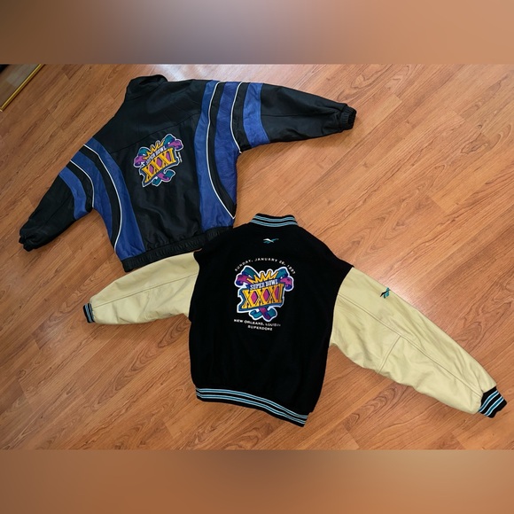 Bundle Vintage New Orleans Super Bowl jackets/Reebok sz L. /Starter sz XL.